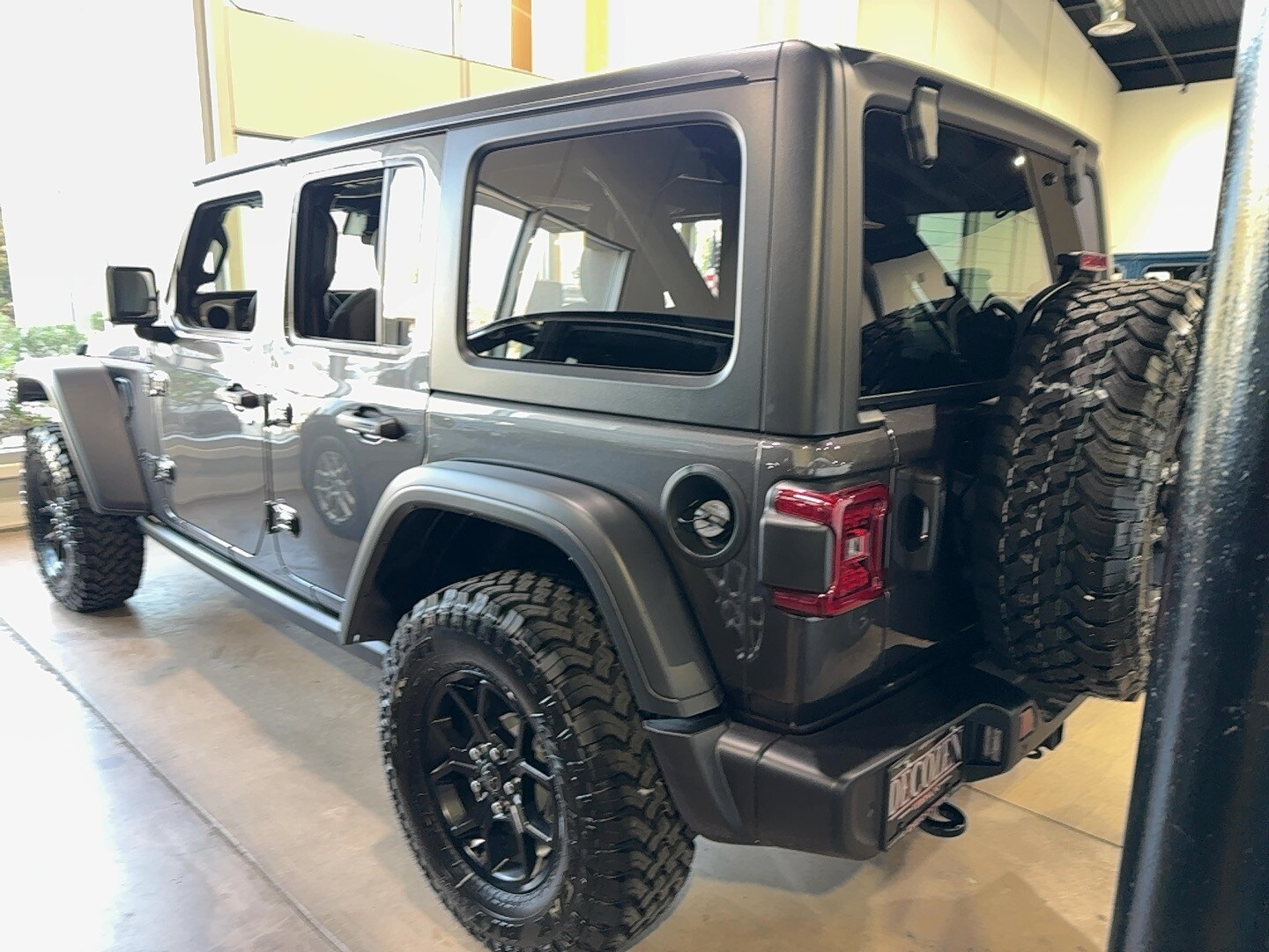 2025 Jeep Wrangler Willys photo 4