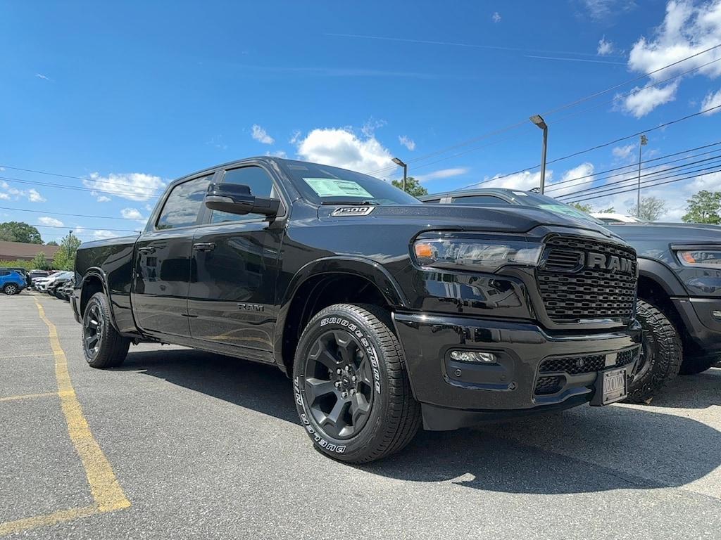 New 2026 Ram 1500 BIG HORN CREW CAB 4X4 6'4 BOX Pickup