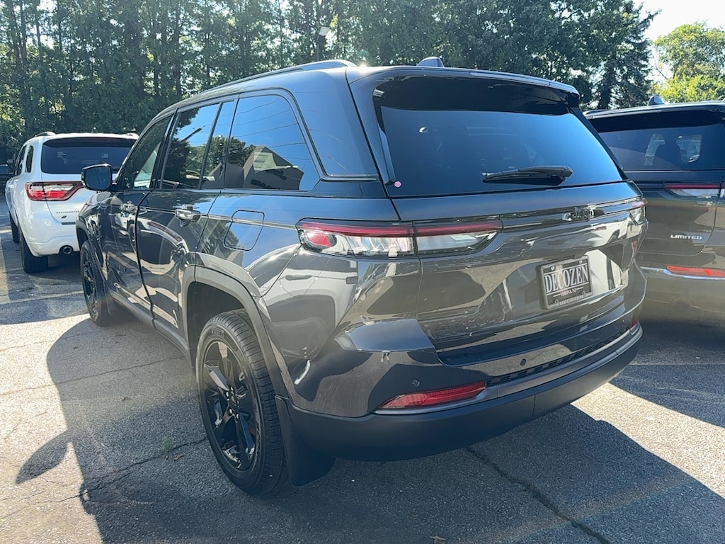 New 2026 Jeep Grand Cherokee LIMITED 4X4 Sport Utility