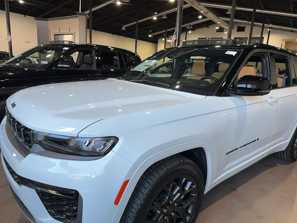 New 2026 Jeep Grand Cherokee SUMMIT 4X4 Sport Utility