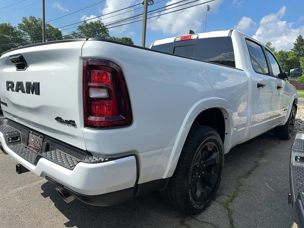 New 2026 Ram 1500 BIG HORN CREW CAB 4X4 6'4 BOX Pickup