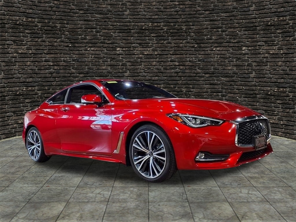 2022 INFINITI Q60 Coupe LUXE's photo