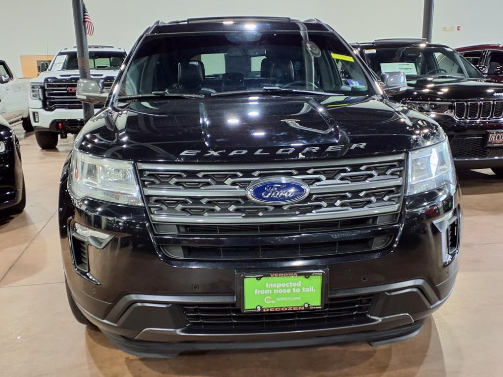2019 Ford Explorer XLT photo 2