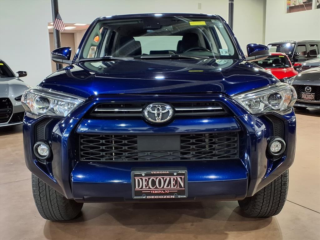 2023 Toyota 4Runner SR5 photo 2
