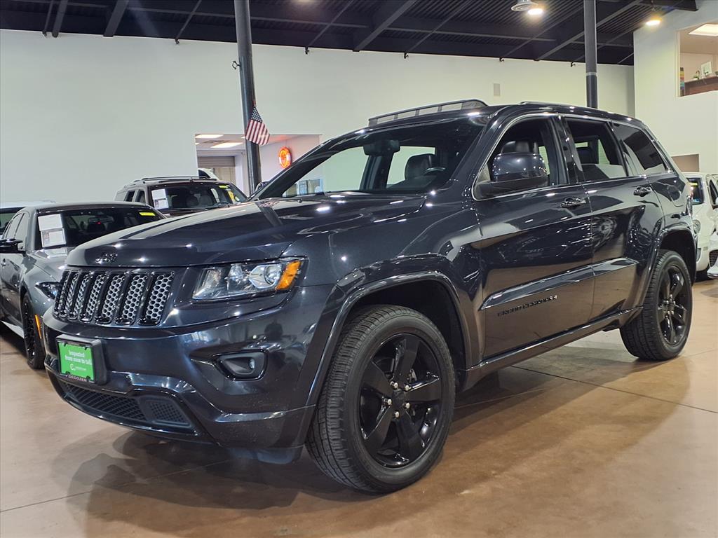 2015 Jeep Grand Cherokee Altitude photo 3