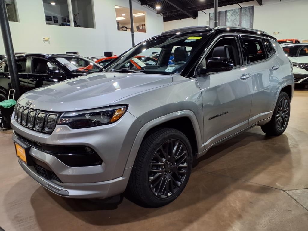 2022 Jeep Compass High Altitude photo 3