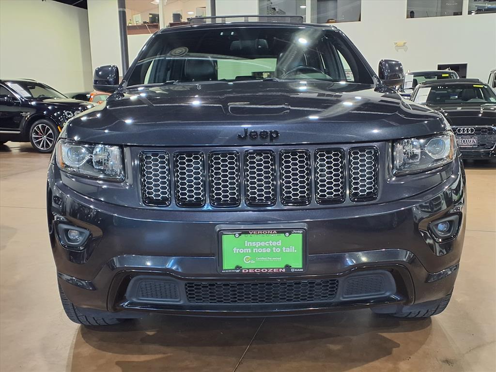 2015 Jeep Grand Cherokee Altitude photo 2