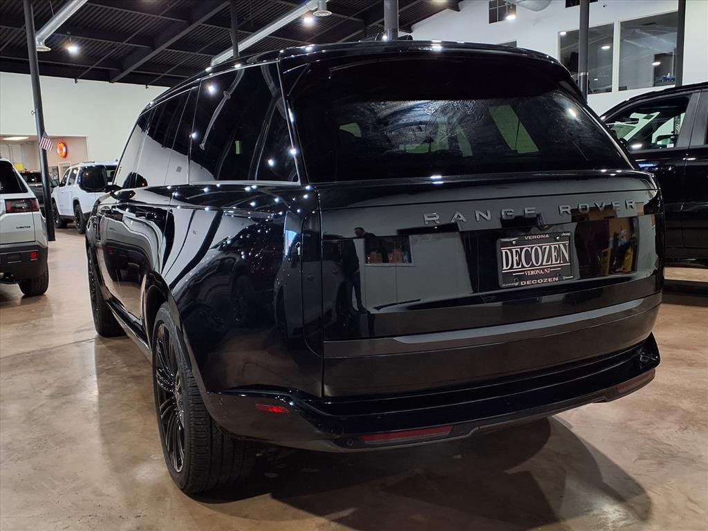 Used 2025 Land Rover Range Rover P400 SE LWB AWD P400 SE LWB SUV w/ 7 Seat