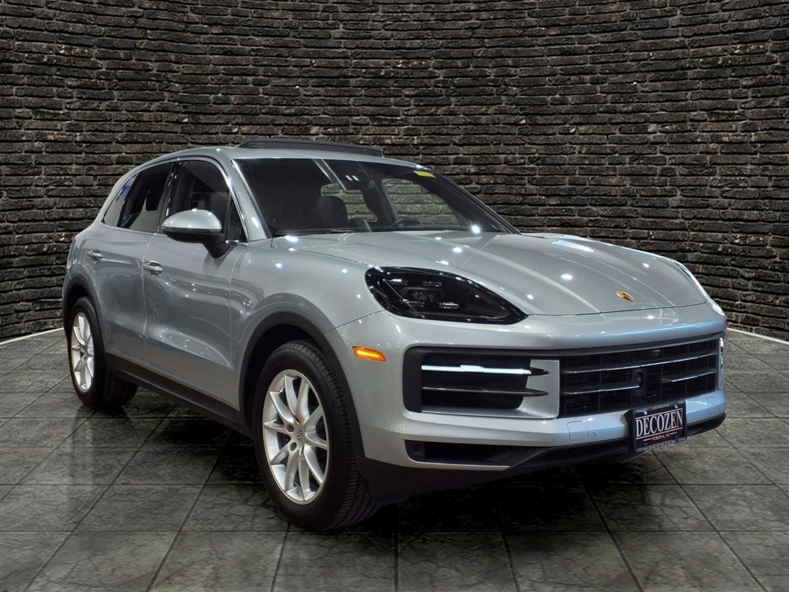 2024 Porsche Cayenne -'s photo