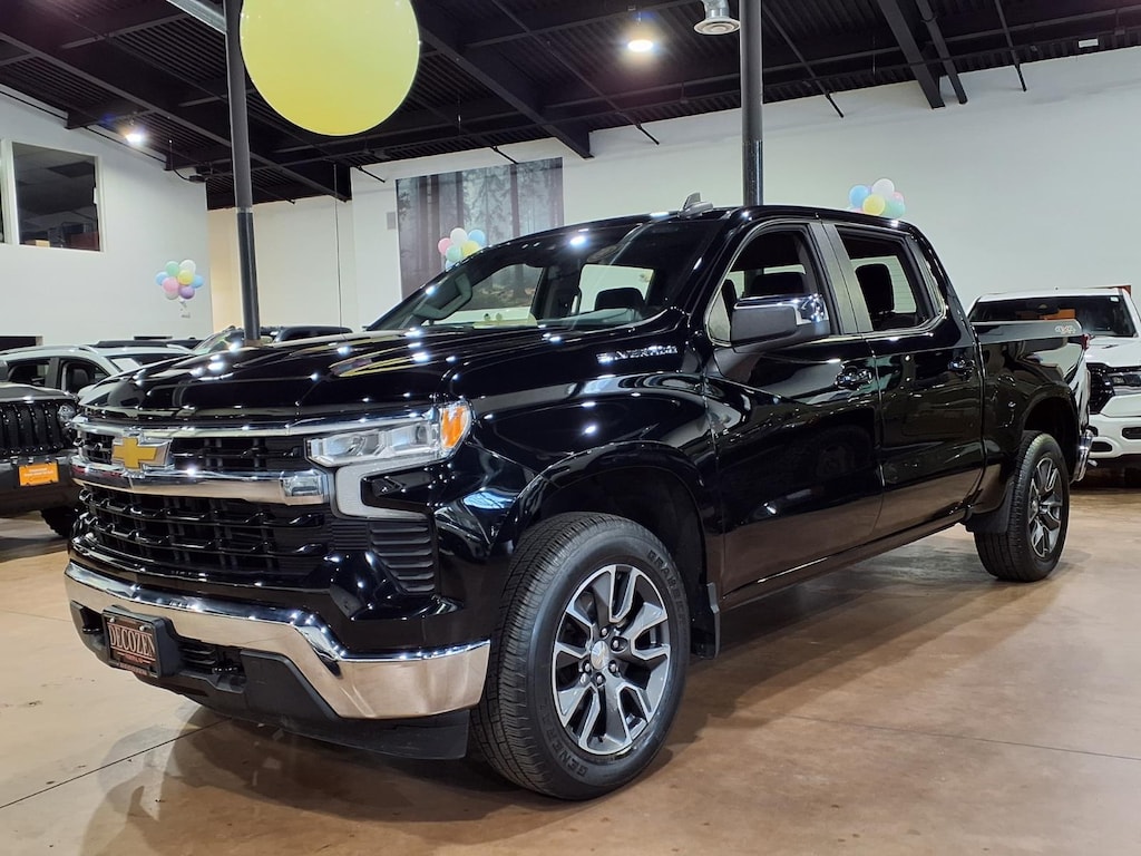 Used 2022 Chevrolet Silverado 1500 LT 4x4 LT Crew Cab 5.8 ft. SB w/2FL