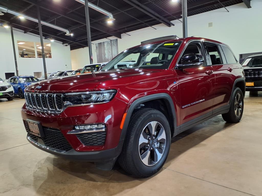 2023 Jeep Grand Cherokee 4xe photo 3