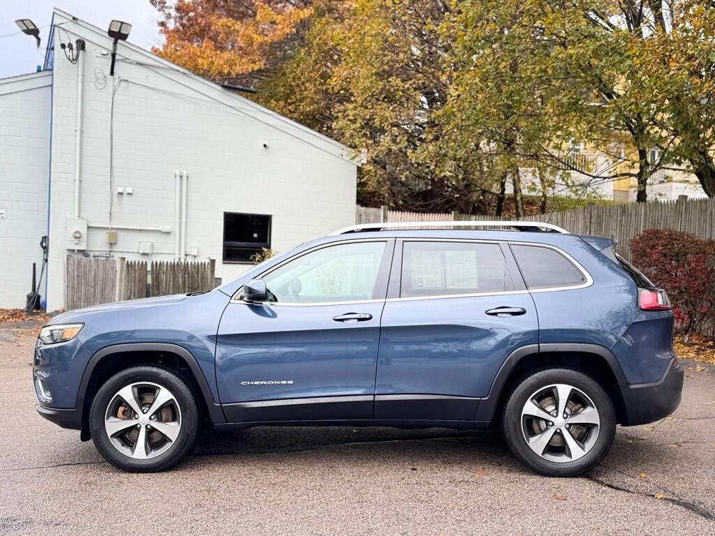 2021 Jeep Cherokee Limited photo 2