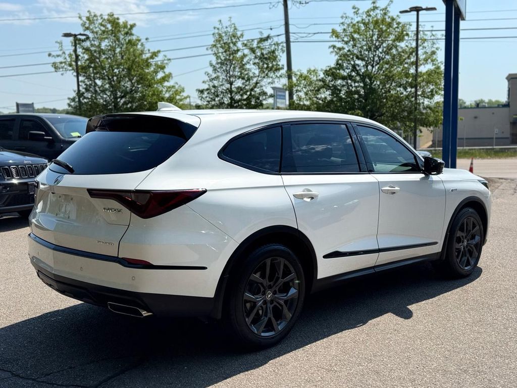 2022 Acura MDX A-Spec Package - Photo 6