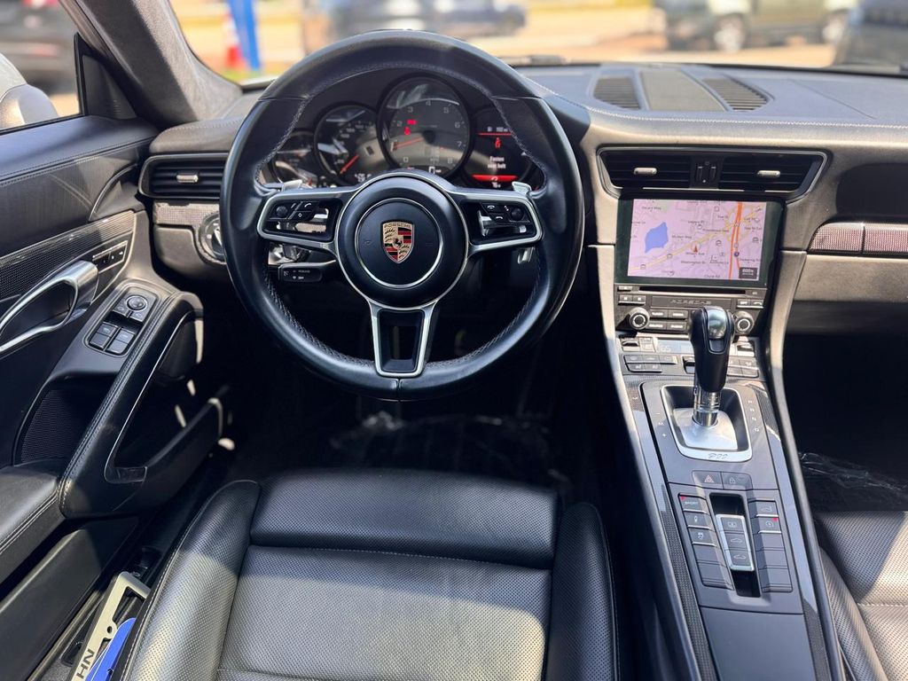 2019 Porsche 911 GTS - Photo 23