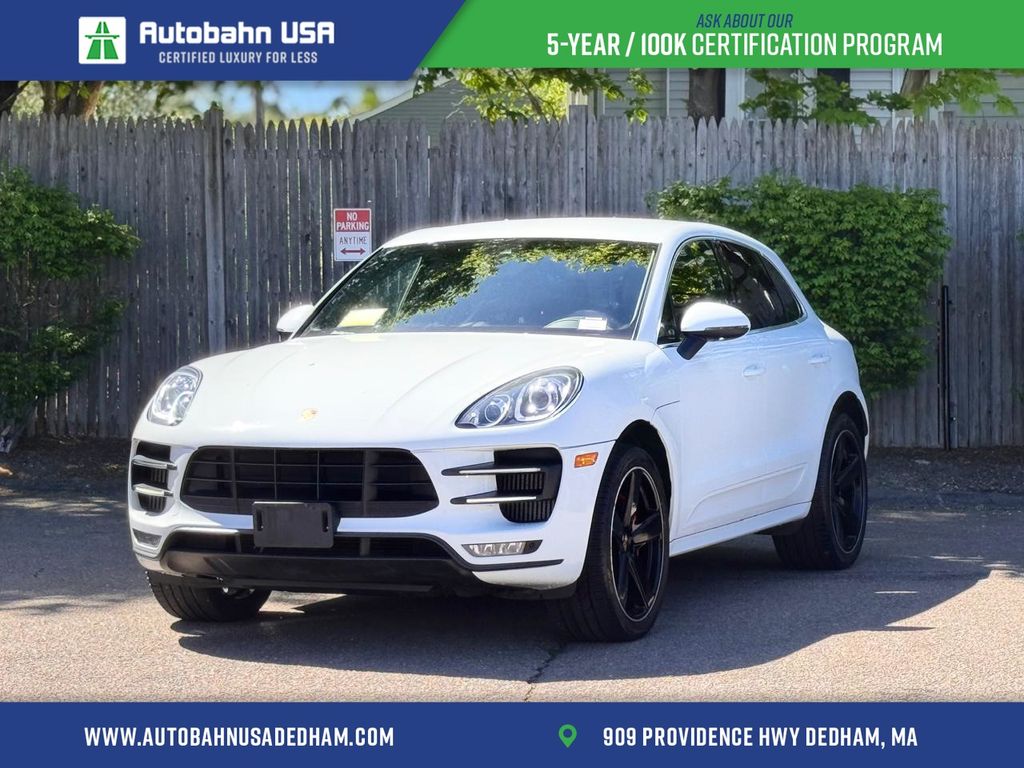 2017 Porsche Macan Turbo's photo