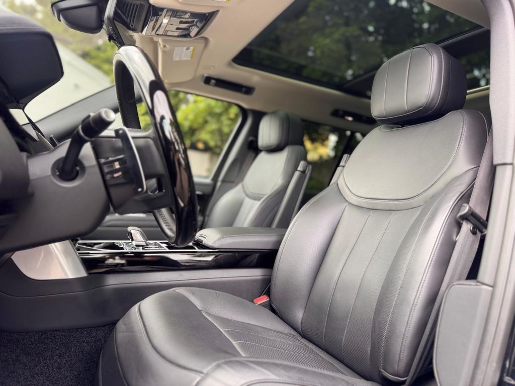 2023 Land Rover Range Rover SE - Photo 21