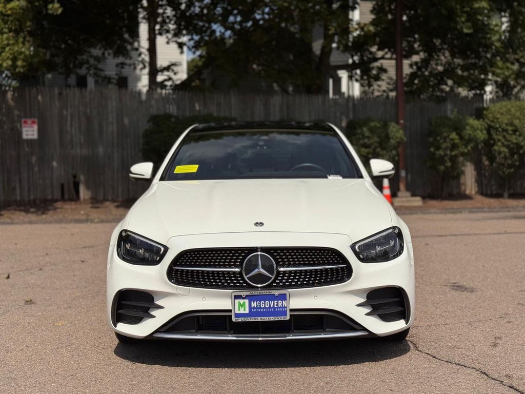 2023 Mercedes-Benz E-Class E350 - Photo 9