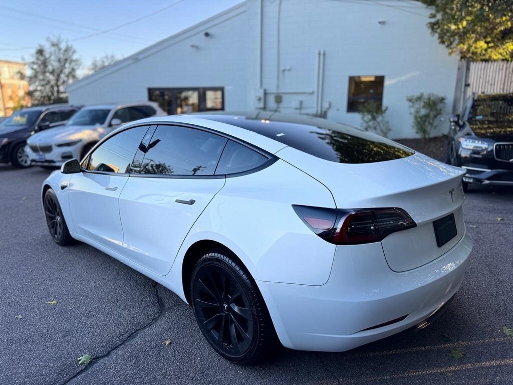 2023 Tesla Model 3 photo 4