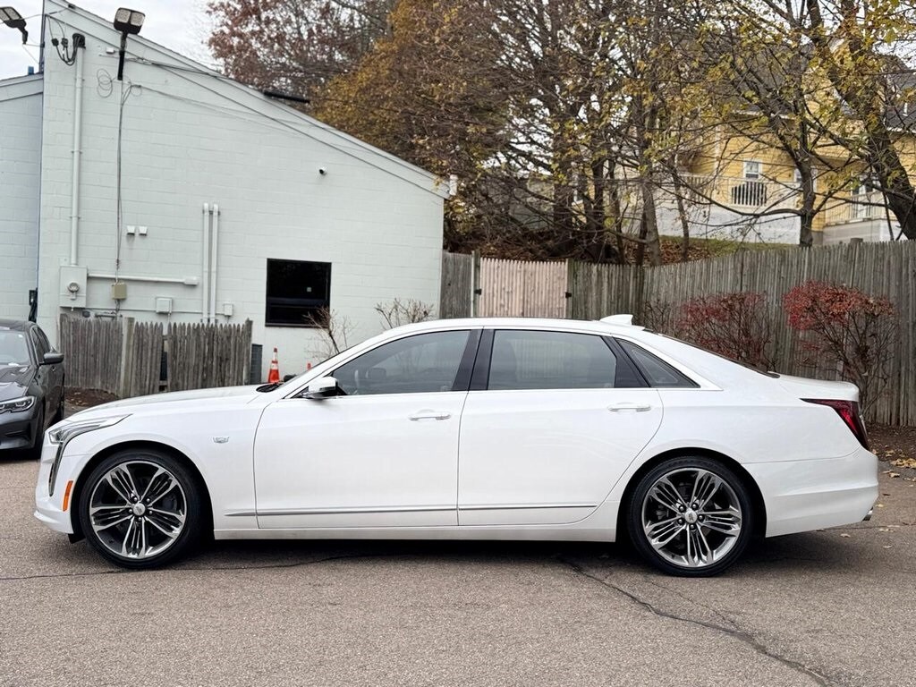 2019 Cadillac CT6 Luxury photo 3