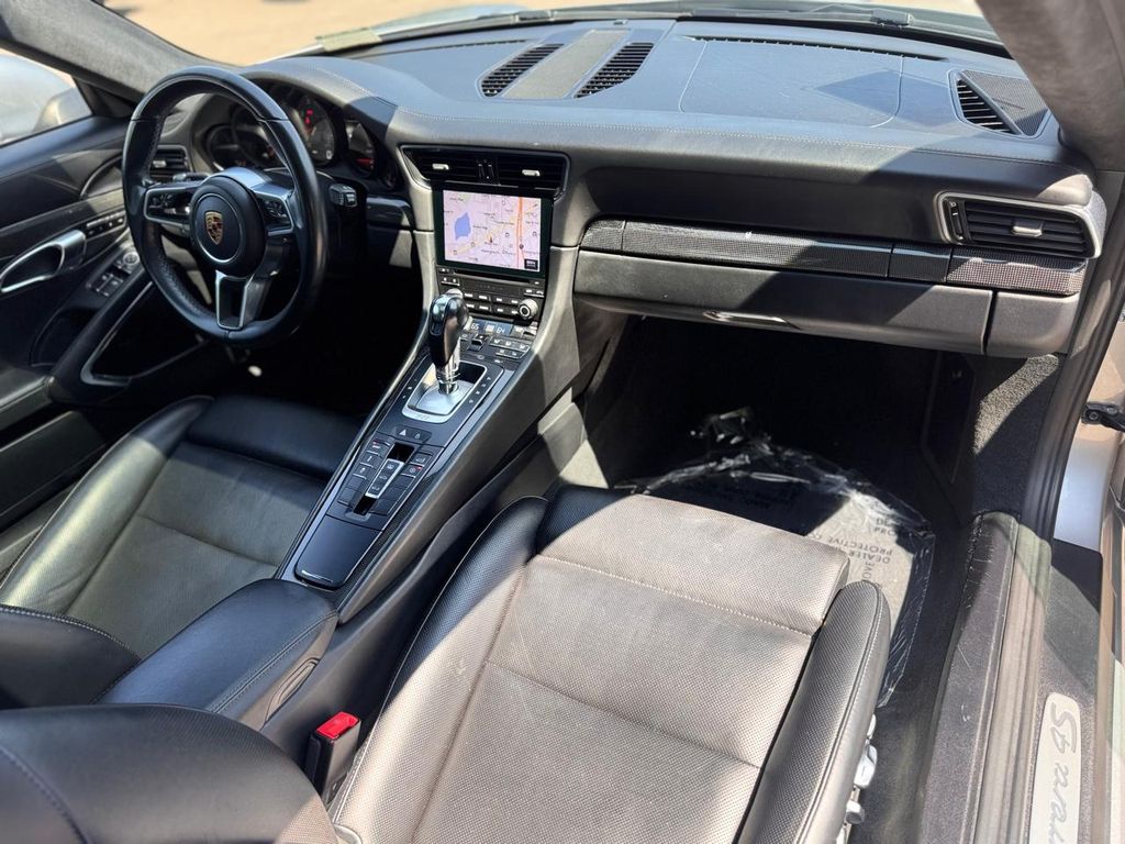 2019 Porsche 911 GTS - Photo 25