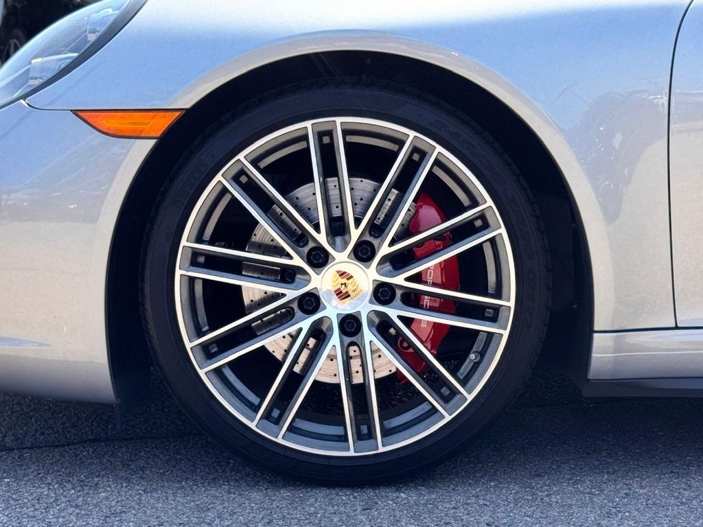 2019 Porsche 911 GTS - Photo 12