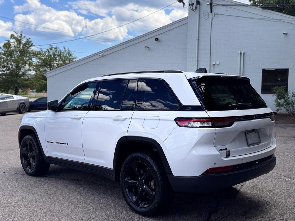 Used 2024 Jeep Grand Cherokee Altitude X SUV