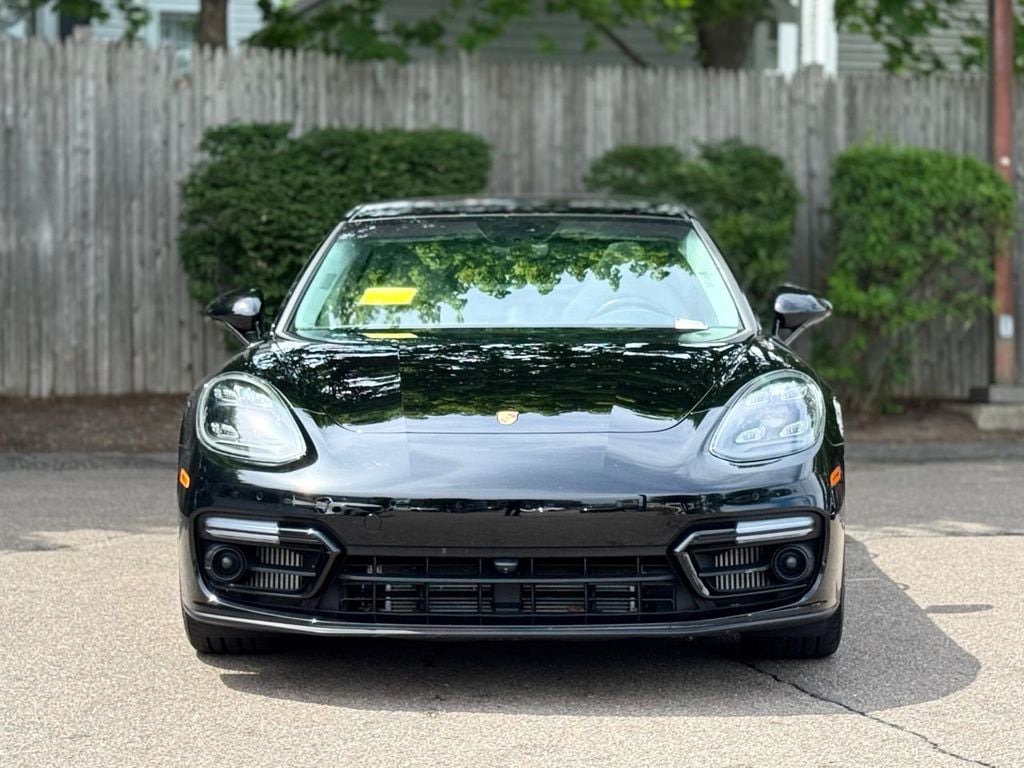 2023 Porsche Panamera GTS - Photo 9
