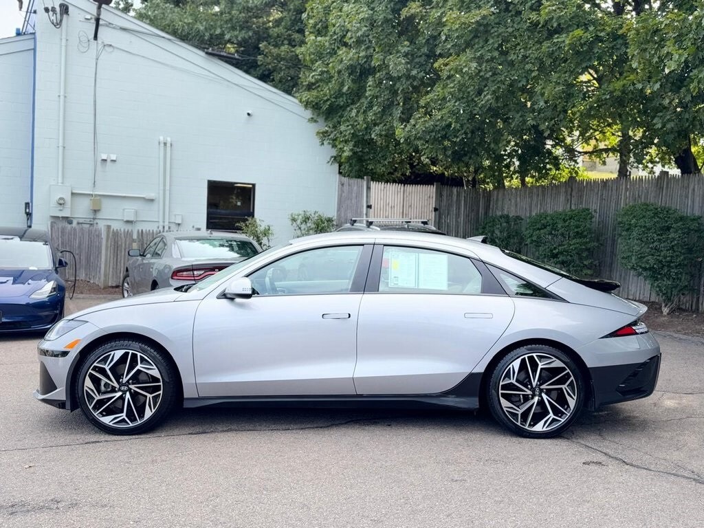 2023 Hyundai Ioniq 6 SEL photo 3