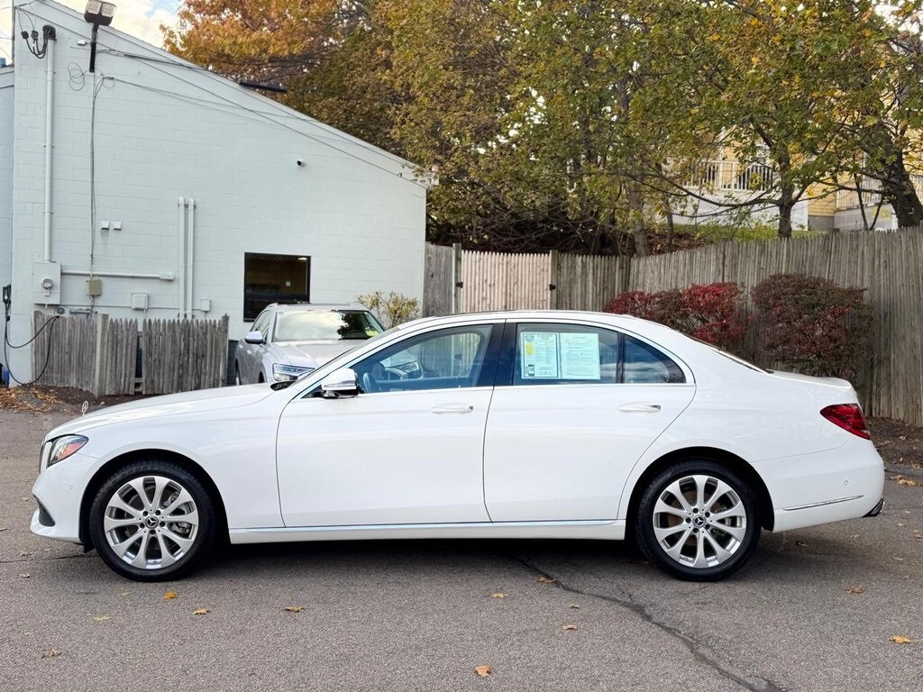 2019 Mercedes Benz E 300 Sedan photo 3