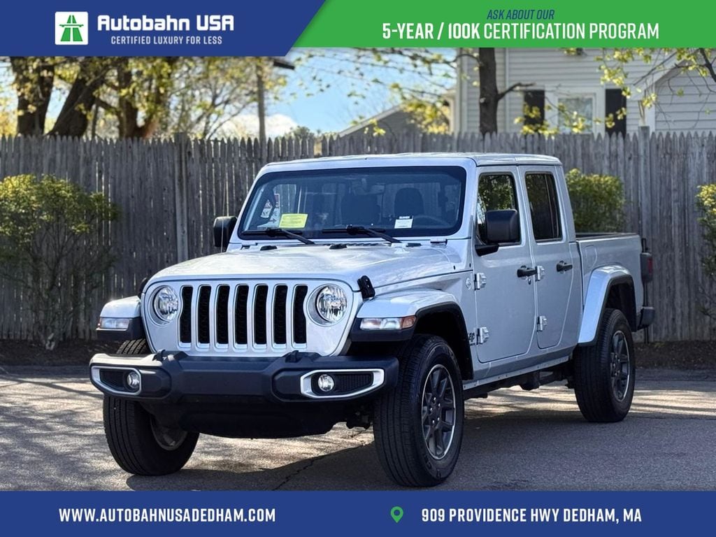 2023 Jeep Gladiator Overland's photo