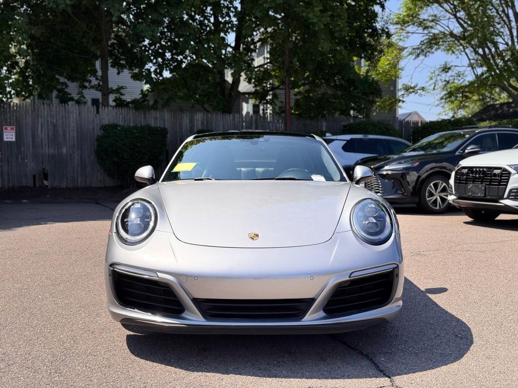 2019 Porsche 911 GTS - Photo 9