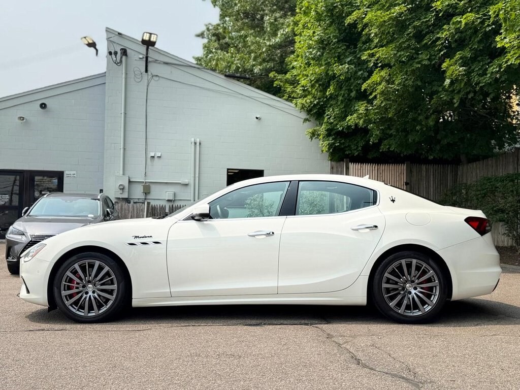 2022 Maserati Ghibli Modena Q4 photo 3