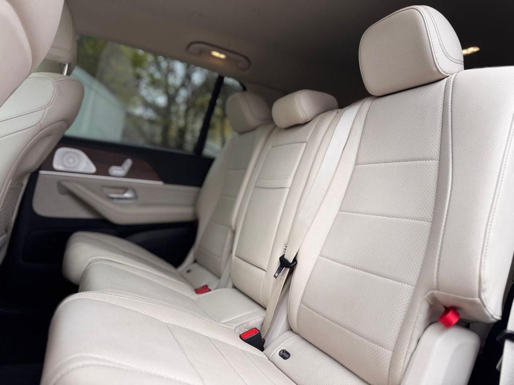 2022 Mercedes-Benz GLS GLS450 - Photo 24