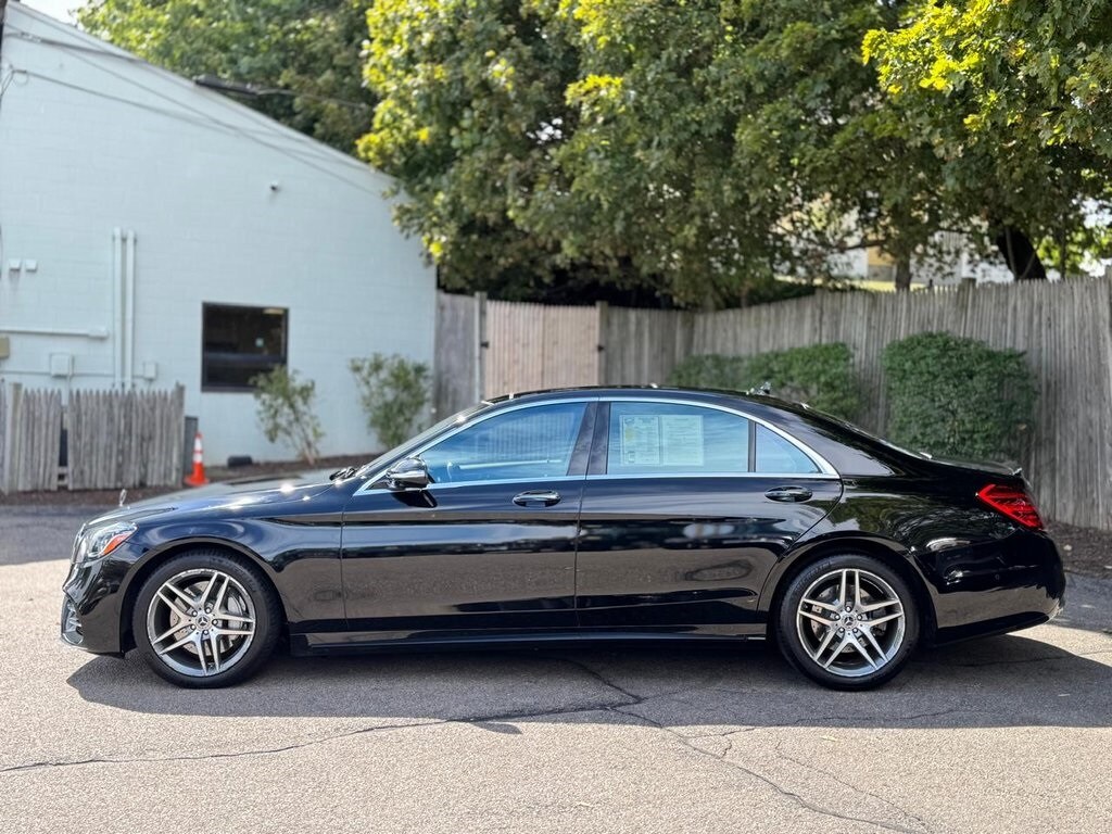 2020 Mercedes Benz S 560 photo 2