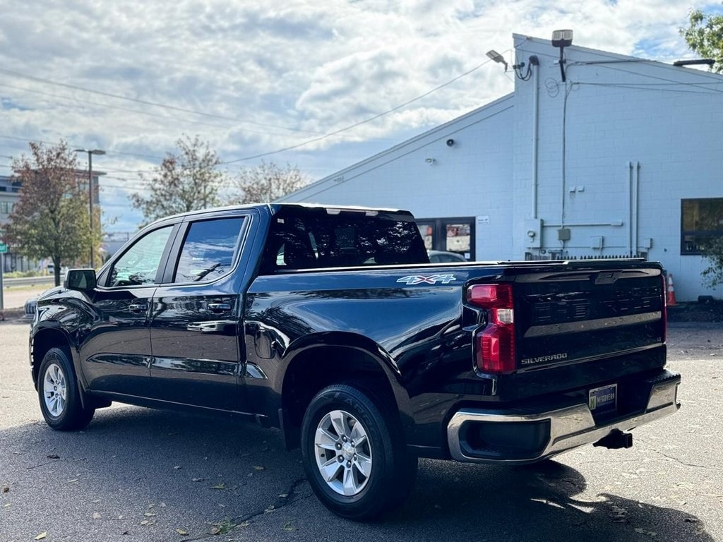 Used 2021 Chevrolet Silverado 1500 LT Truck