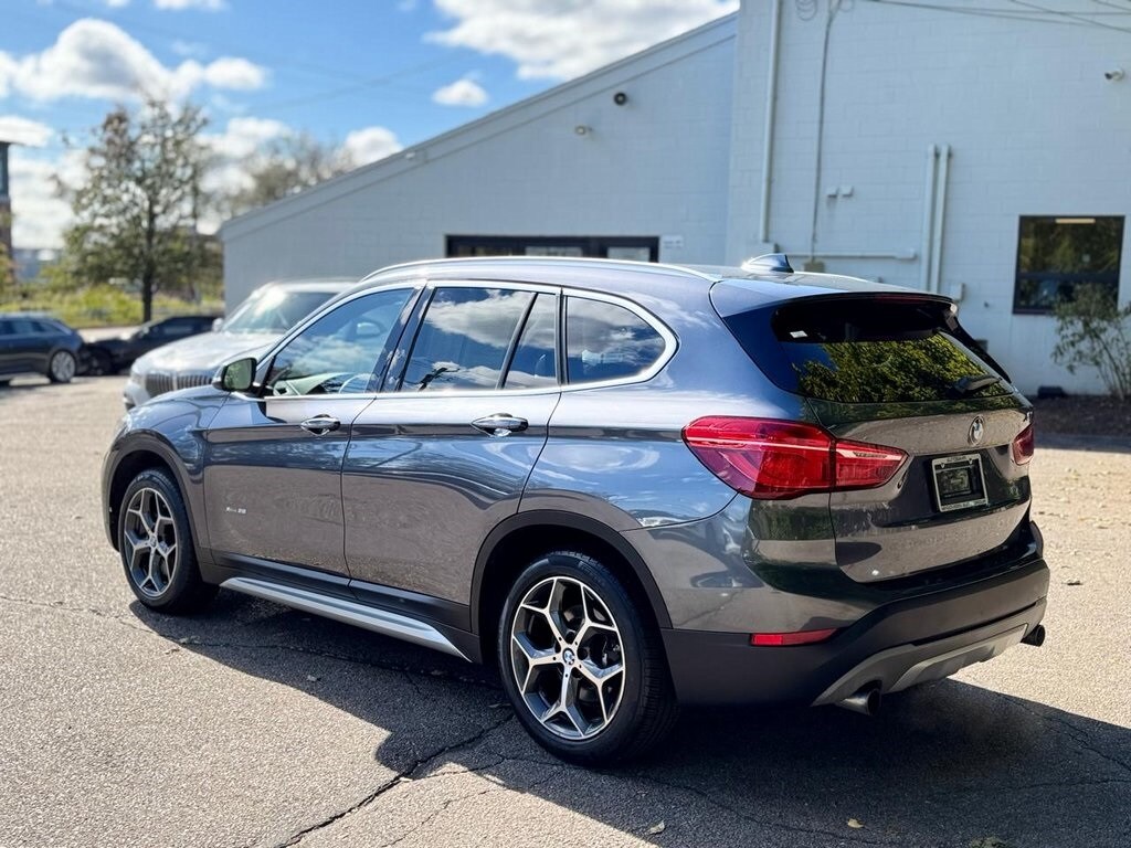 2017 Bmw X1 XDrive28i photo 2