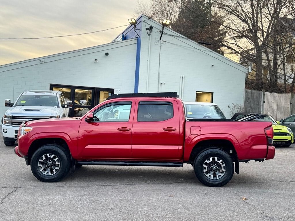 2021 Toyota Tacoma SR photo 3