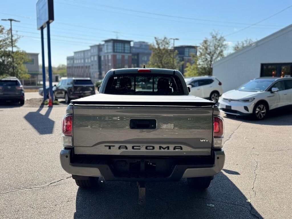 2021 Toyota Tacoma LE photo 4