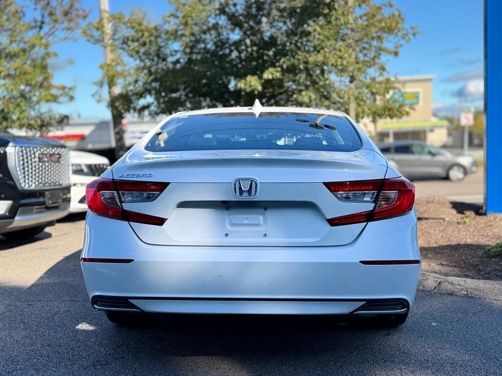 2018 Honda Accord LX photo 4