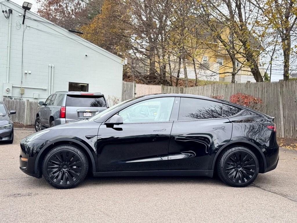 2021 Tesla Model Y Long Range photo 3