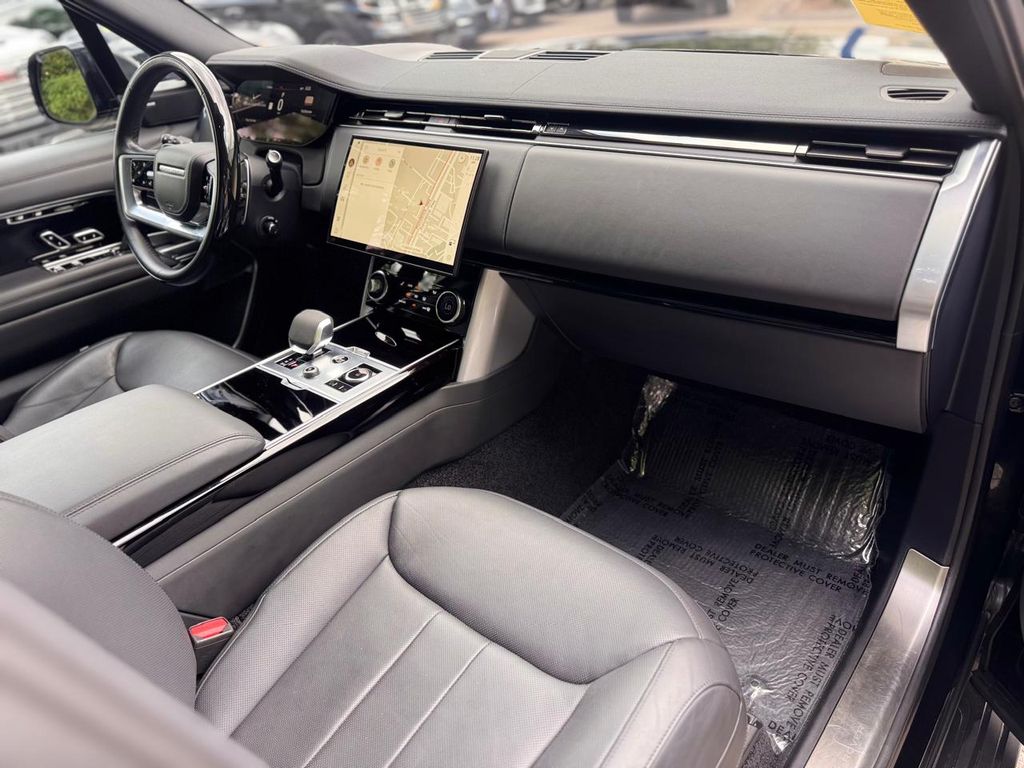 2023 Land Rover Range Rover SE - Photo 29
