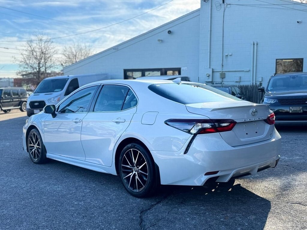 Used 2023 Toyota Camry SE Sedan