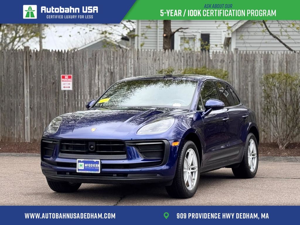 2023 Porsche Macan Base