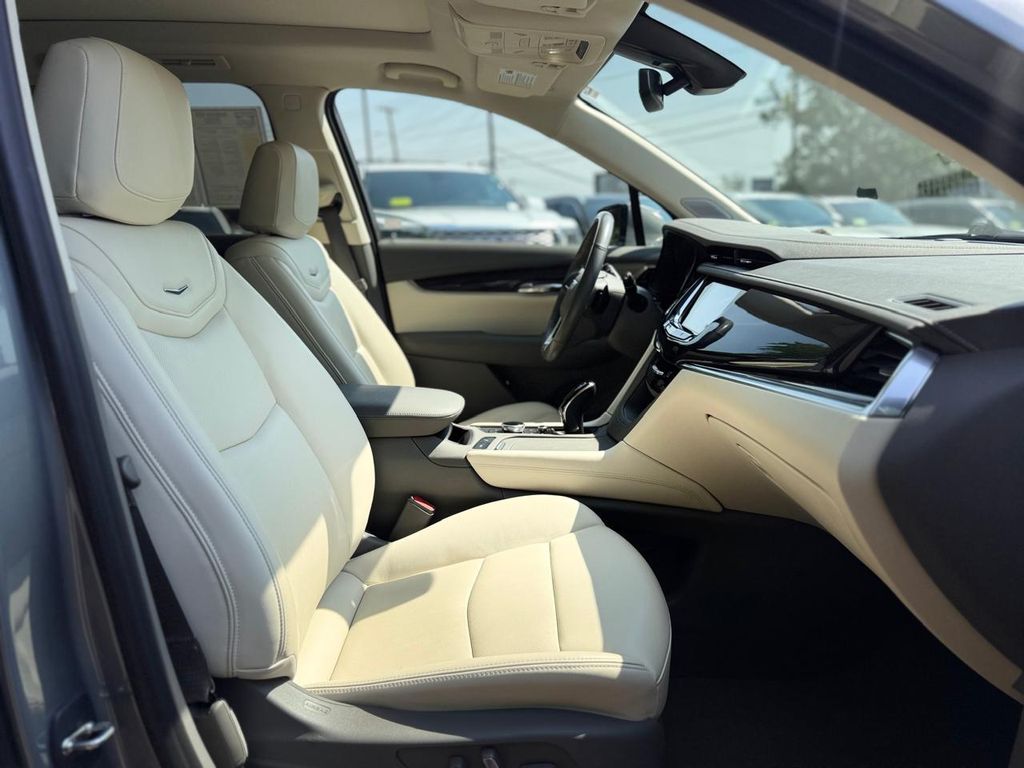 2024 Cadillac XT6 Premium Luxury - Photo 29