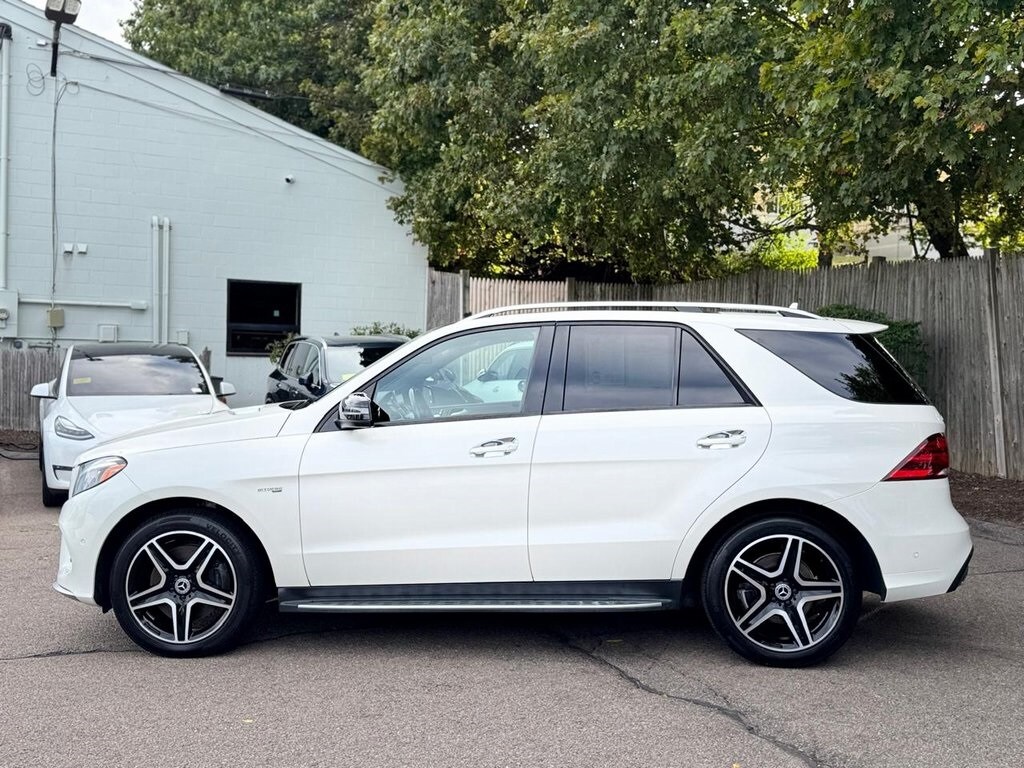 2018 Mercedes Benz GLE 43 AMG photo 2