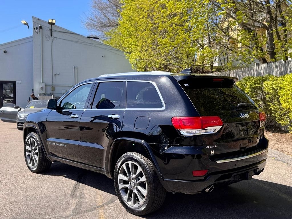 Used 2018 Jeep Grand Cherokee Overland SUV