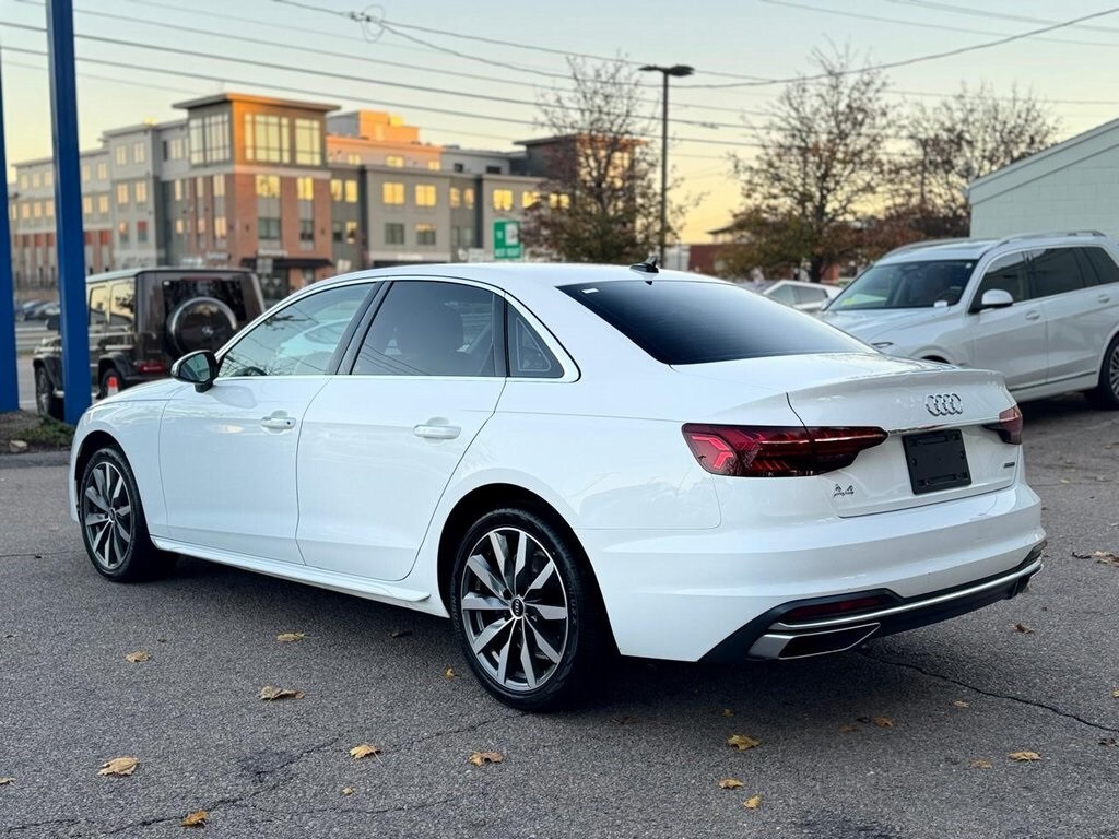2022 Audi A4 40 Premium photo 2