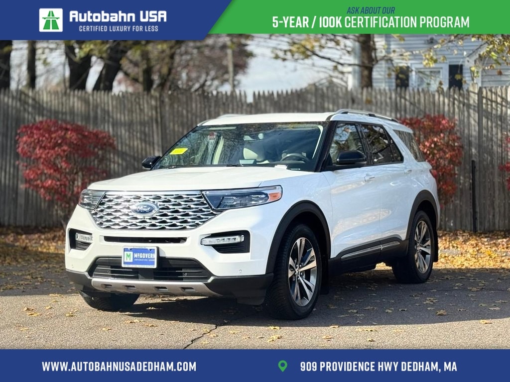 2020 Ford Explorer Platinum's photo