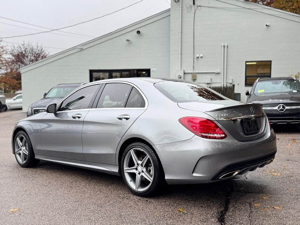 2016 Mercedes Benz C 300 Sedan photo 4