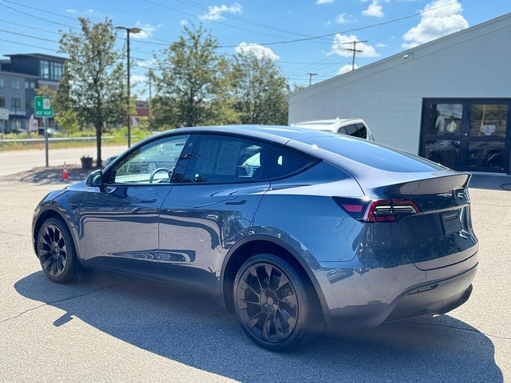 2023 Tesla Model Y Long Range photo 4